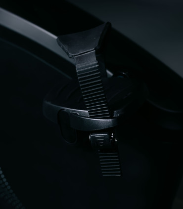 Vélo semi allongé ROADSTER LED auto-alimenté - CARE - ergomètre connecté