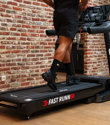 Tapis de course connecté 22 km/h - CARE - Fast Runner SP - Reconditionné