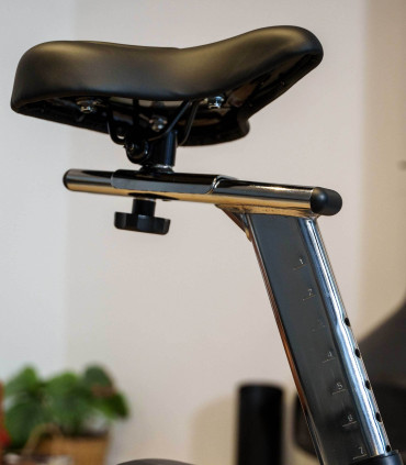 Zelfvoorzienende hometrainer - TELIS - verbonden ergometer