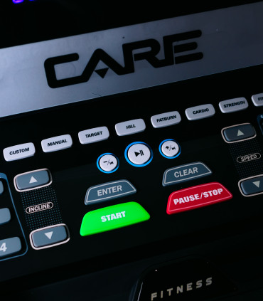 Tapis de course professionnel - 25km/h - CARE - CLUB RUNNER LED