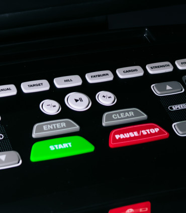 Tapis de course professionnel - 22km/h - CARE - ENDURANCE