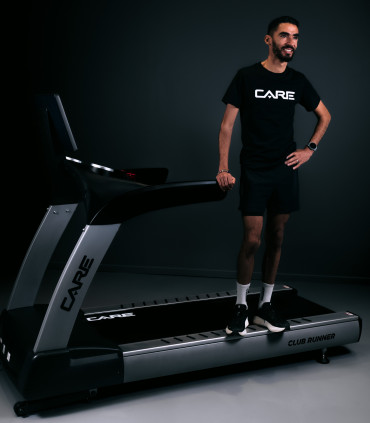 Tapis de course professionnel - 25km/h - CARE - CLUB RUNNER écran TFT
