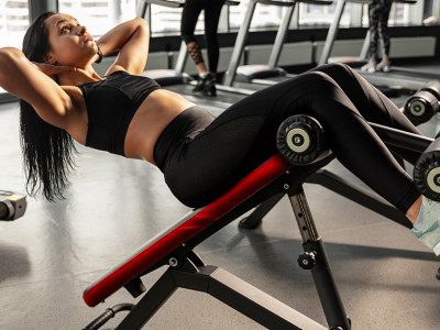 Un banc de musculation pour vous muscler intégralement 